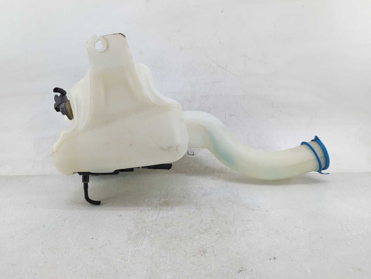 2009-2011 Honda Pilot Windshield Washer Fluid Reservoir Bottle Oem - Oemusedautoparts1.com