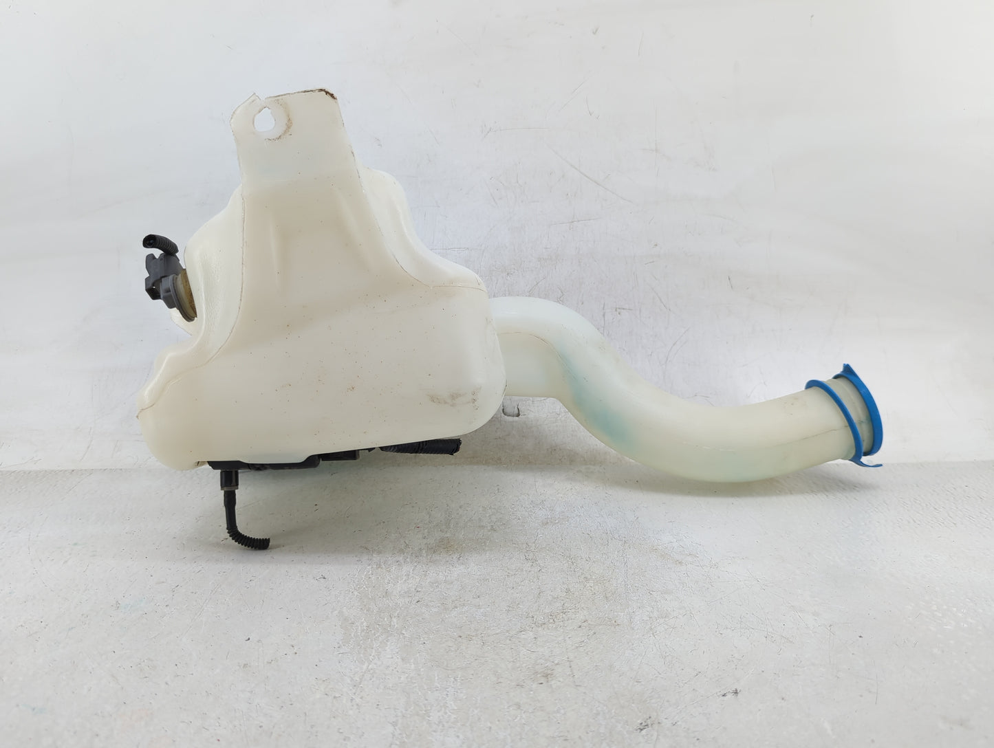 2009-2011 Honda Pilot Windshield Washer Fluid Reservoir Bottle Oem - Oemusedautoparts1.com