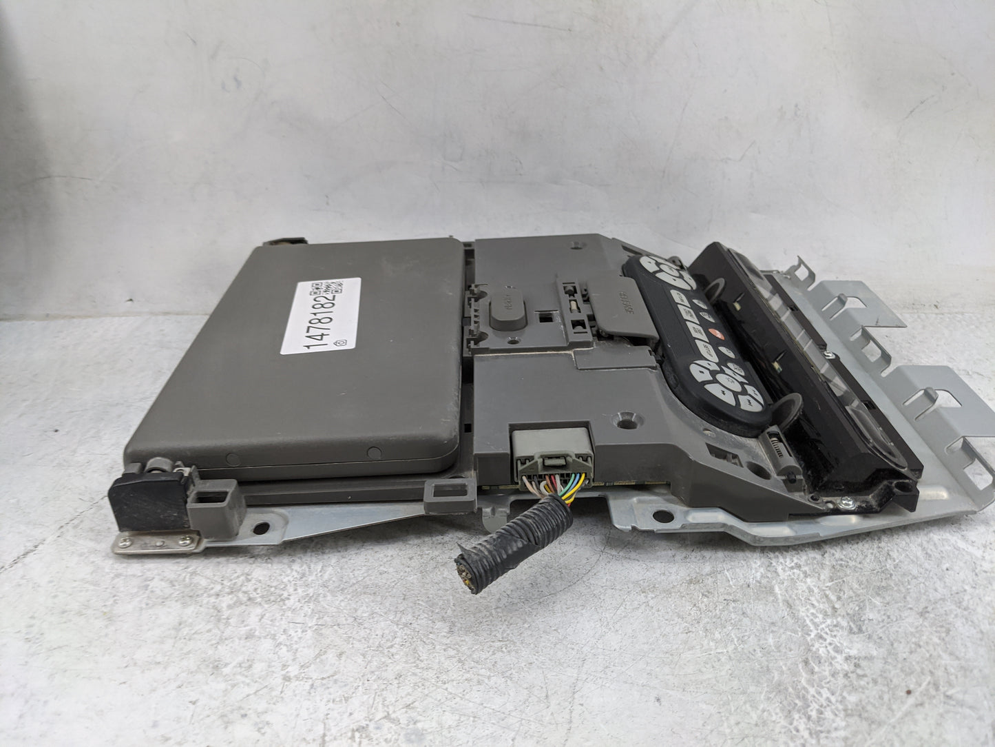 2009 Honda Pilot Overhead Roof Console - Oemusedautoparts1.com