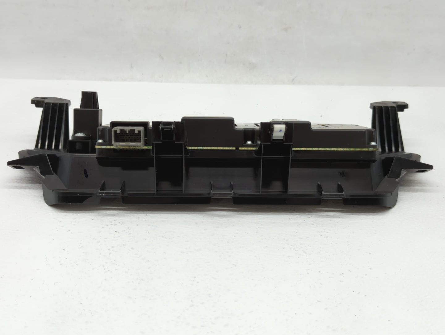 2009-2011 Honda Pilot Information Display Screen - Oemusedautoparts1.com