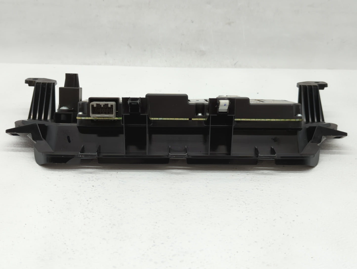 2009-2011 Honda Pilot Information Display Screen - Oemusedautoparts1.com