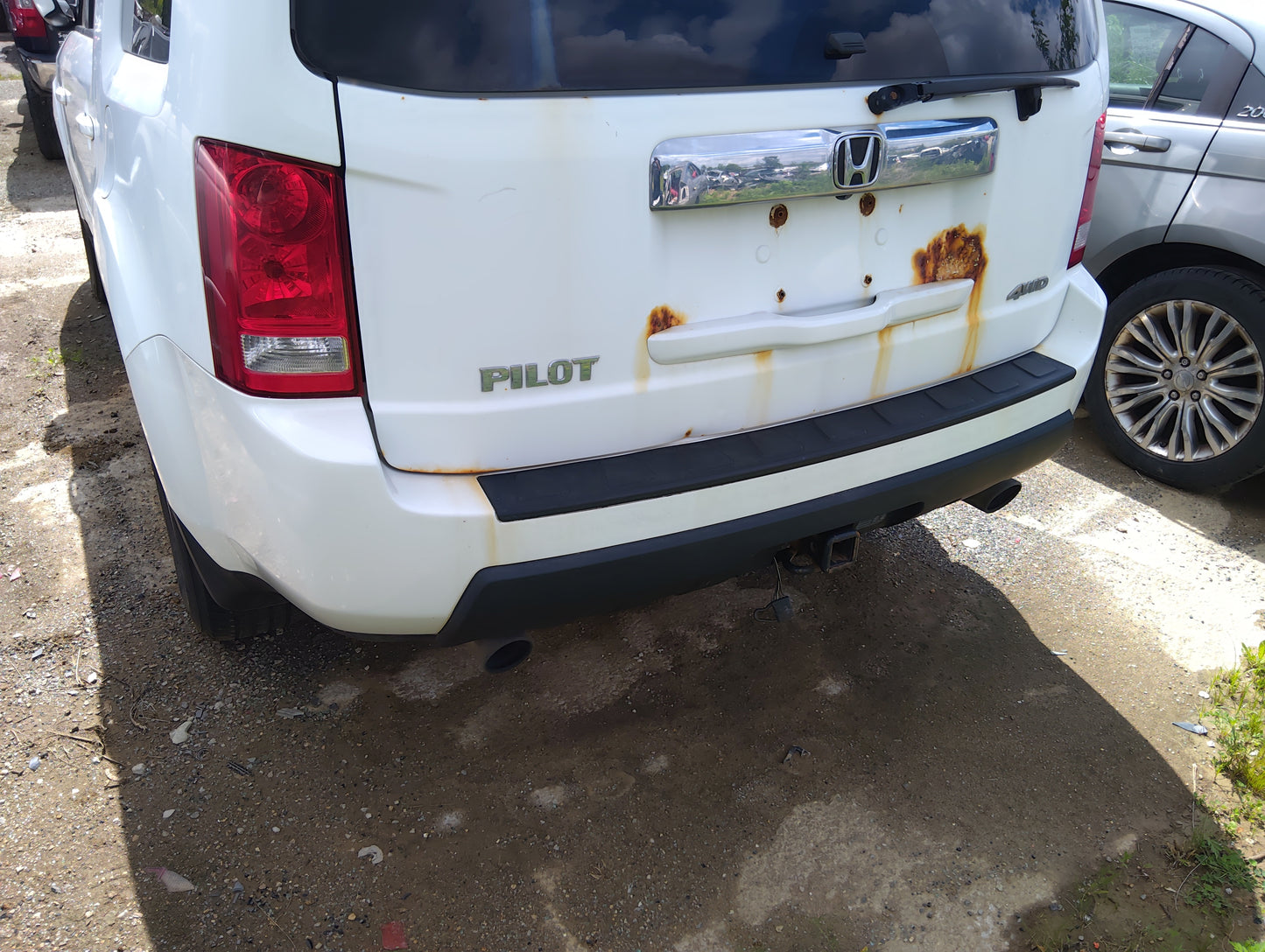 2009-2011 Honda Pilot Rear Bumper Assembly Oem - Oemusedautoparts1.com