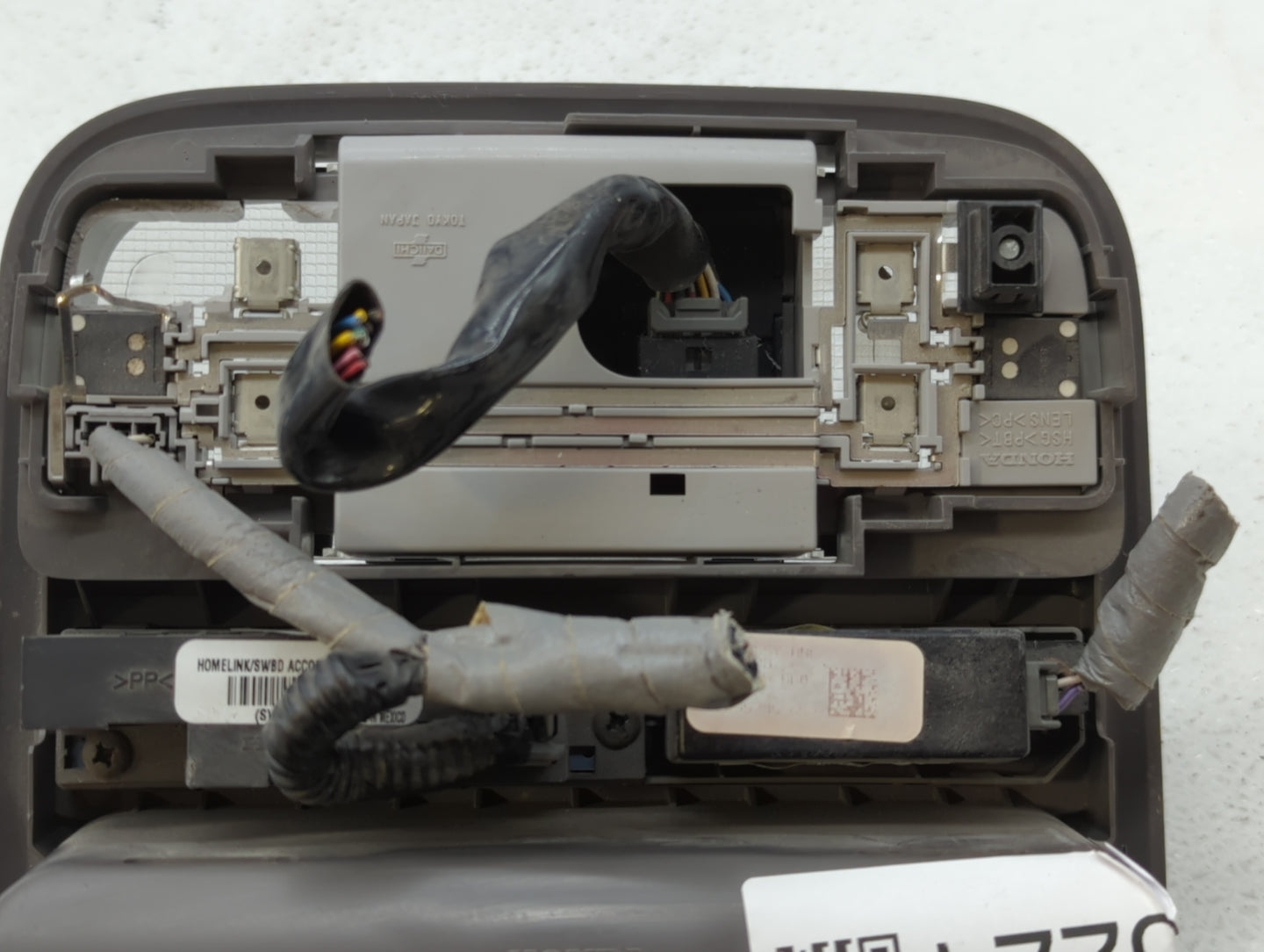 2009-2015 Honda Pilot Overhead Roof Console 535224 - Oemusedautoparts1.com
