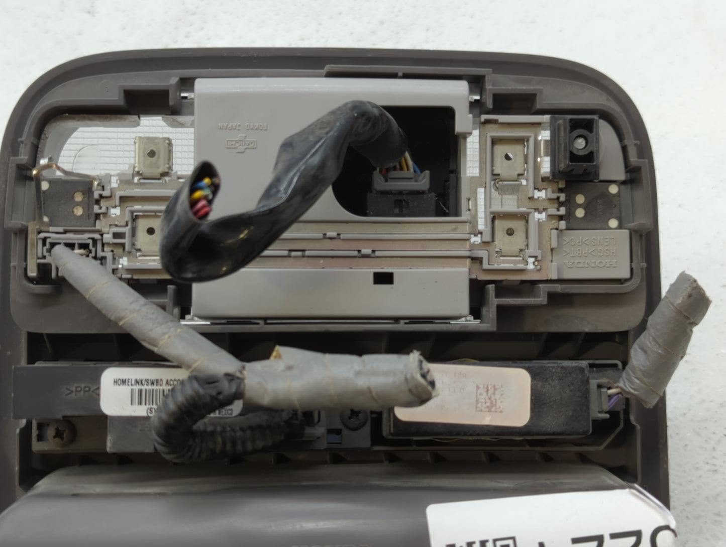 2009-2015 Honda Pilot Overhead Roof Console 535224 - Oemusedautoparts1.com