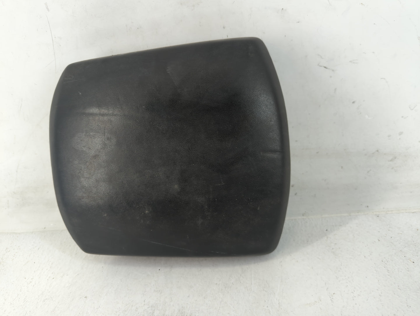 2009-2011 Honda Pilot Center Console Armrest Cover Lid Fits Fits 2009 2010 2011 OEM Used Auto Parts - Oemusedautoparts1.com