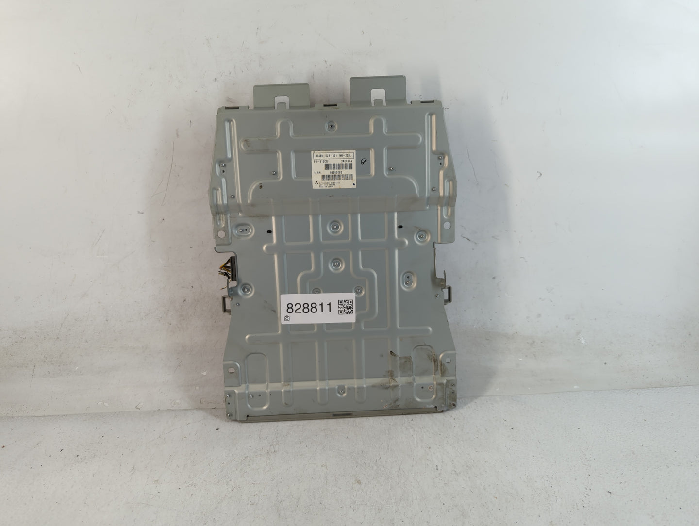2009-2011 Honda Pilot Radio AM FM Cd Player Receiver Replacement P/N:86060083 NH-220L, 39460-SZA-A01 Fits Fits 2009 2010 201