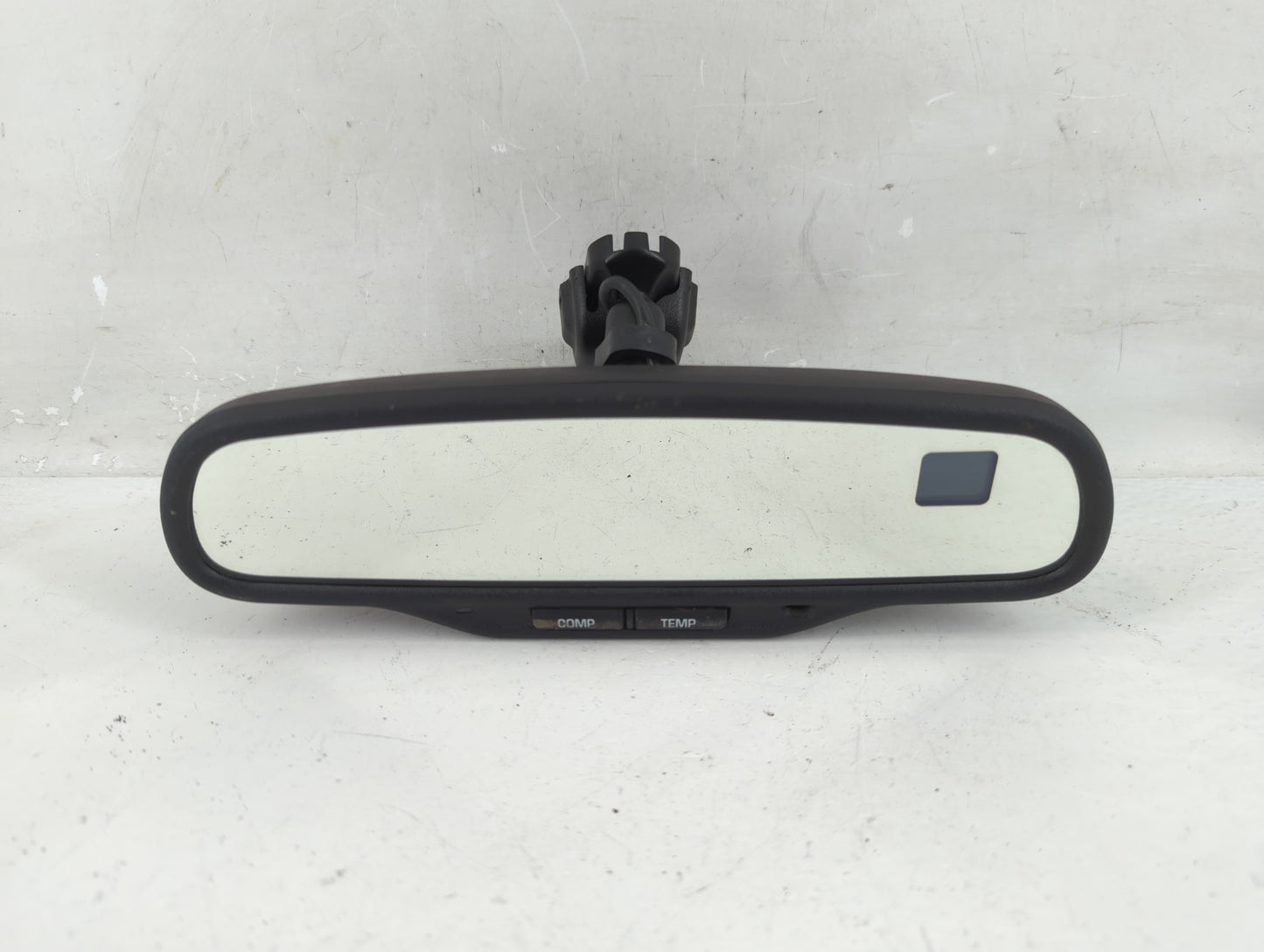2009 Hummer H2 Interior Rear View Mirror Replacement OEM P/N:15071186 Fits OEM Used Auto Parts - Oemusedautoparts1.com