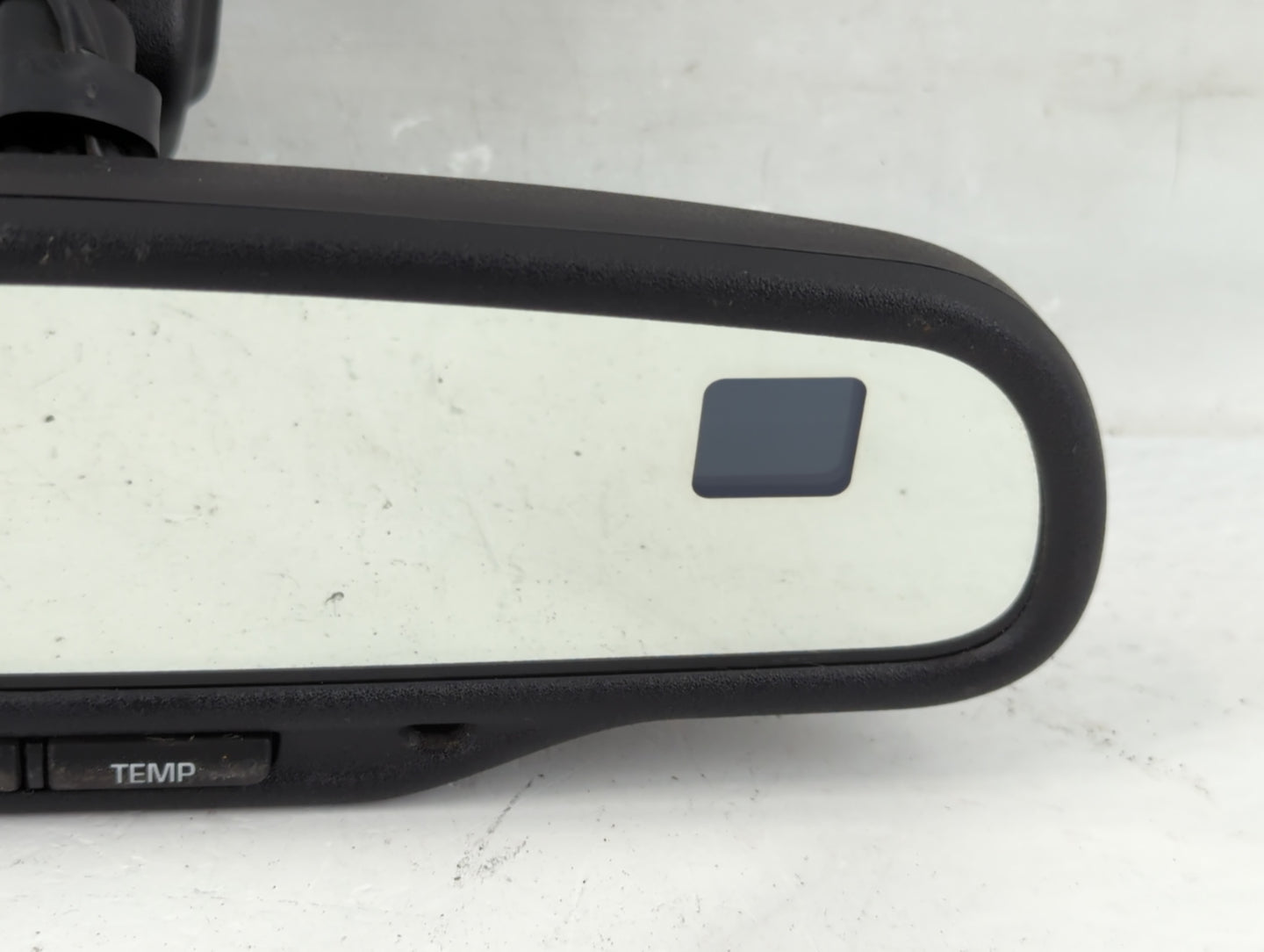 2009 Hummer H2 Interior Rear View Mirror Replacement OEM P/N:15071186 Fits OEM Used Auto Parts - Oemusedautoparts1.com