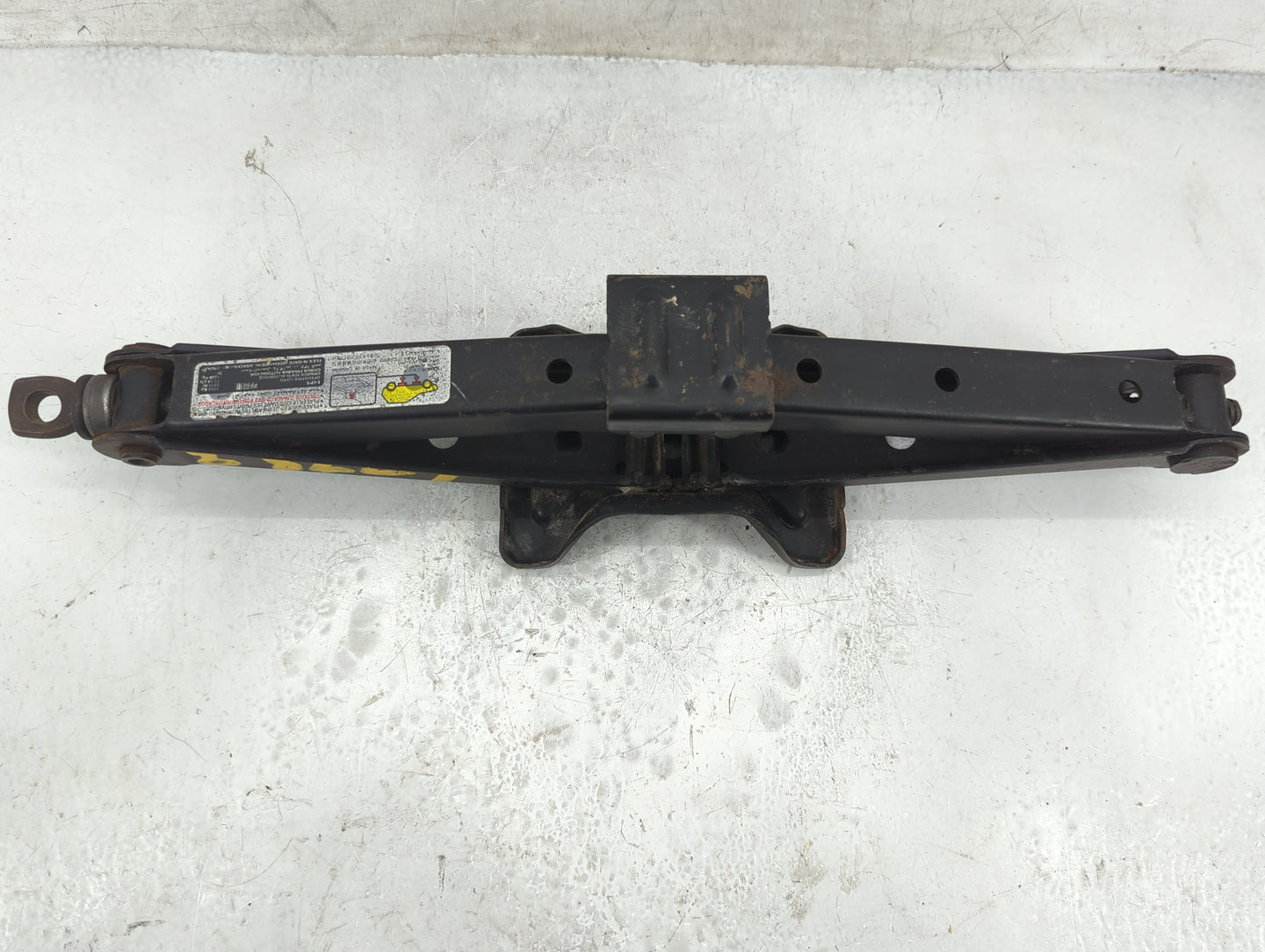 2009 Hummer H2 Spare Scissor Car Jack - Oemusedautoparts1.com