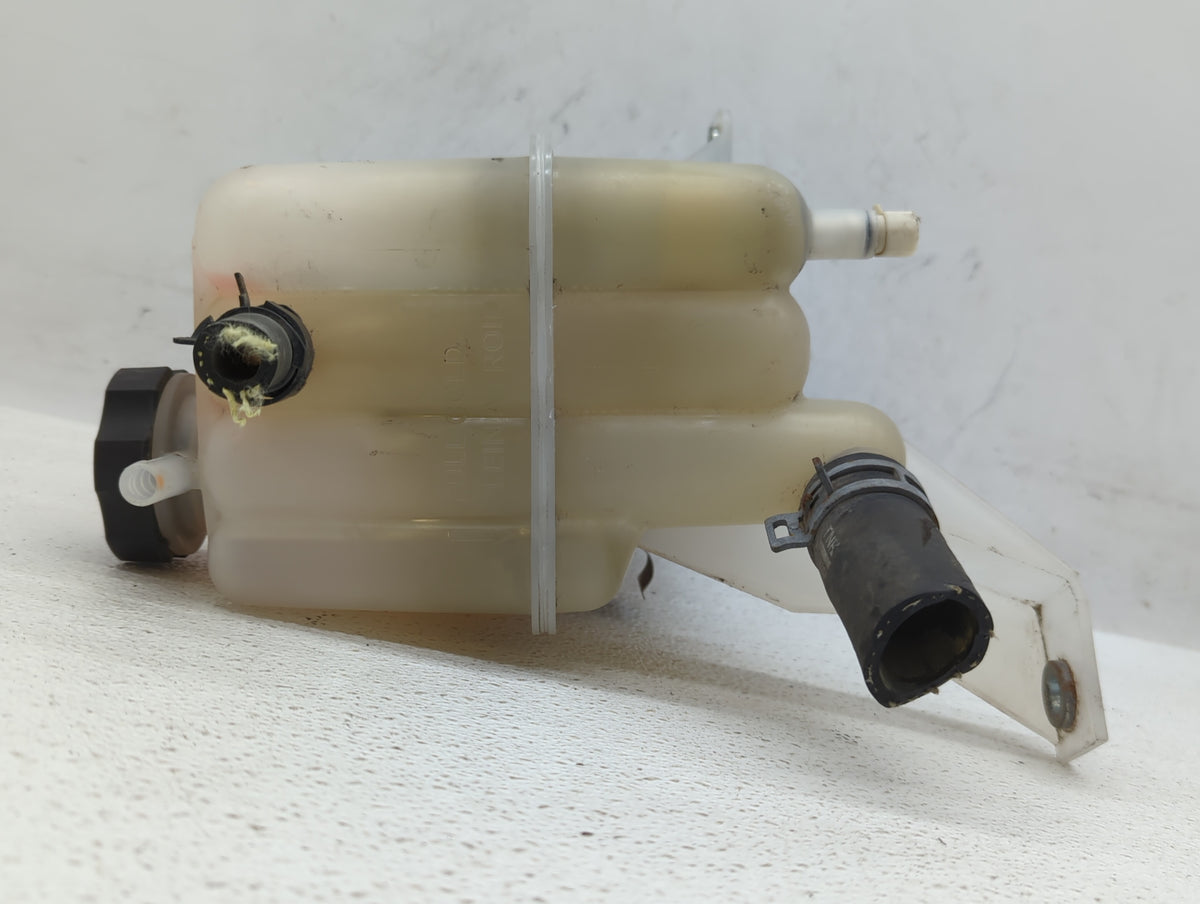 Hummer H2 Radiator Coolant Overflow Expansion Tank Bottle 535543 - Oemusedautoparts1.com