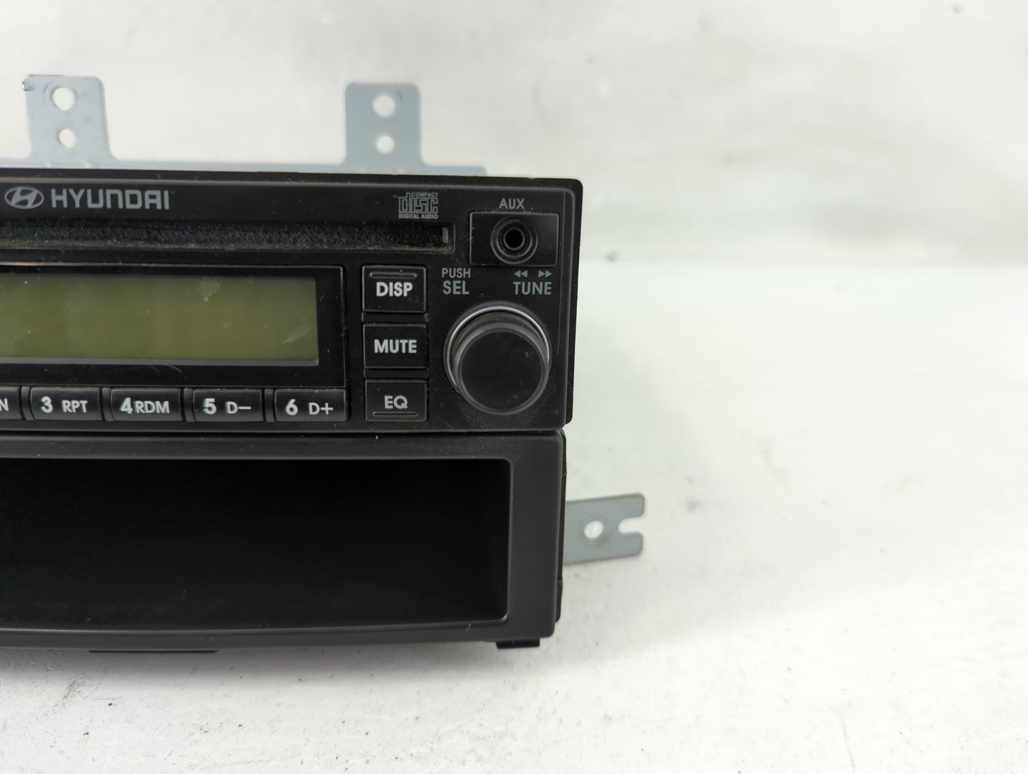 2007-2011 Hyundai Accent Radio AM FM Cd Player Receiver Replacement P/N:06961-95041 Fits Fits 2007 2008 2009 2010 2011 OEM U