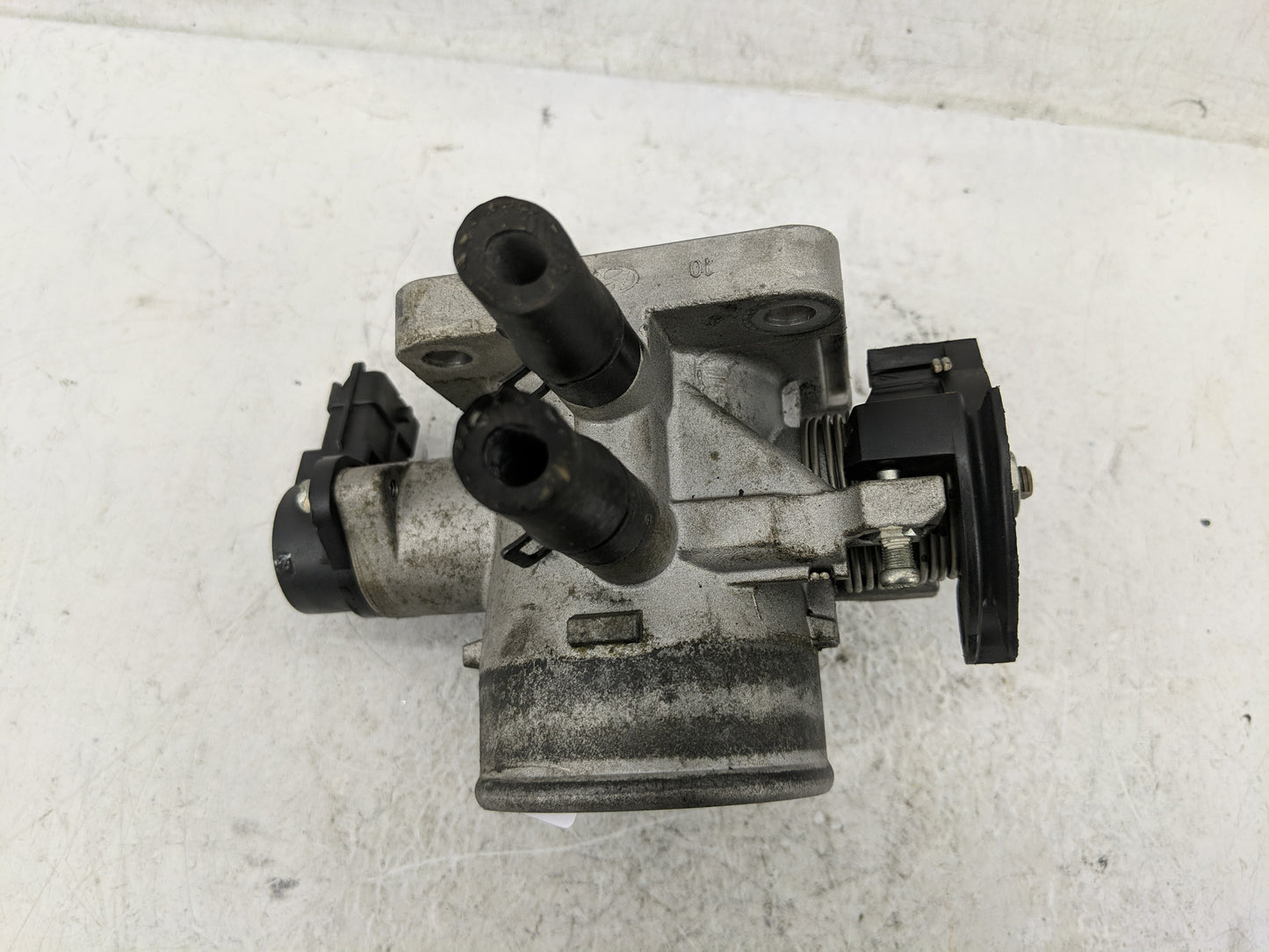 2006-2011 Hyundai Accent Throttle Body P/N:35170-26900 Fits Fits 2006 2007 2008 2009 2010 2011 OEM Used Auto Parts - Oemused