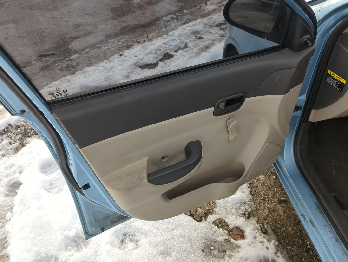 2009 Hyundai Accent Front Left Driver Interior Door Panel Trim - Oemusedautoparts1.com