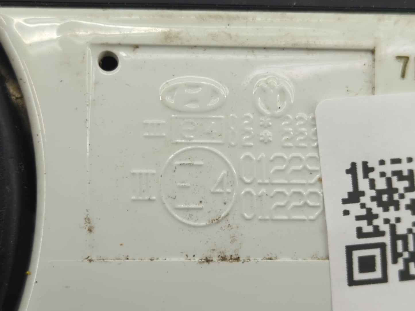 2006-2009 Hyundai Accent Passenger Side View Mirror - Right Door Mirror OEM Used - Oemusedautoparts1.com