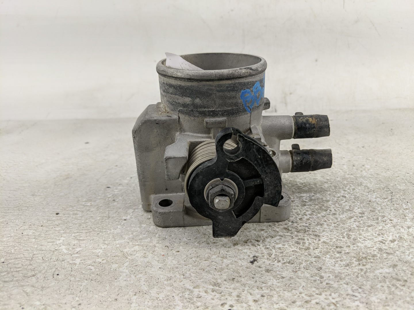 2006-2011 Hyundai Accent Throttle Body P/N:35170-26900 Fits Fits 2006 2007 2008 2009 2010 2011 OEM Used Auto Parts - Oemused