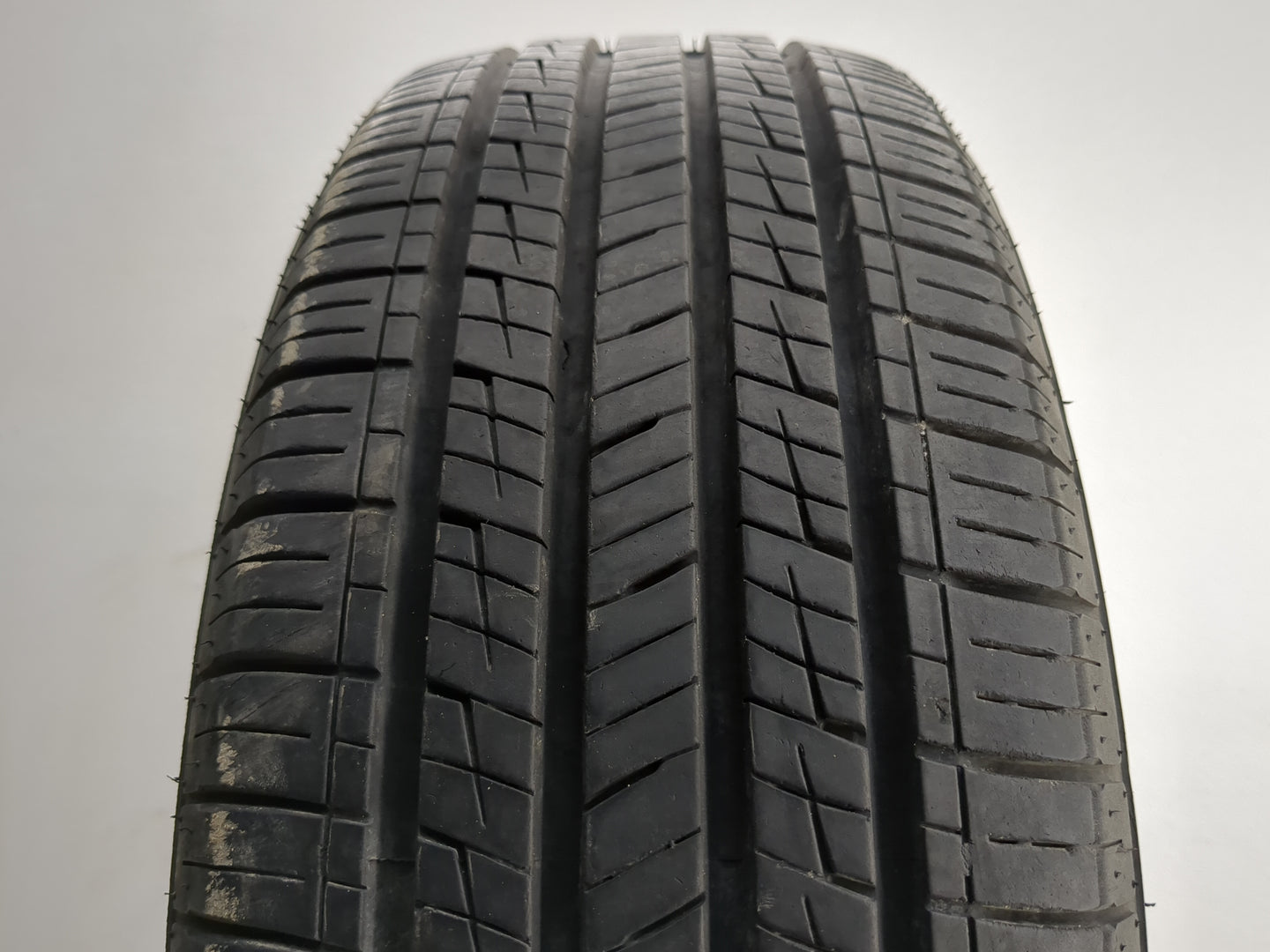 Used Tire 185/65R14 IRONHEAD REFLEX IH01 86H - Tread Depth 9/32 - Oemusedautoparts1.com