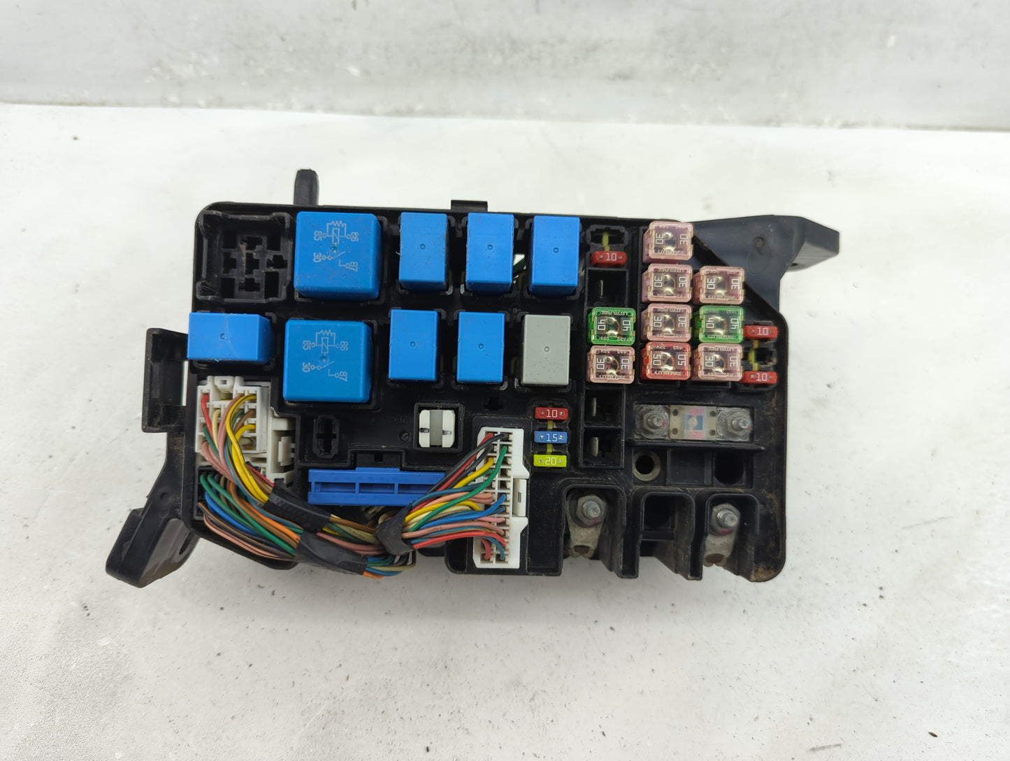 2006-2011 Hyundai Accent Fusebox Fuse Box Panel Relay Module Fits Fits 2006 2007 2008 2009 2010 2011 OEM Used Auto Parts - O