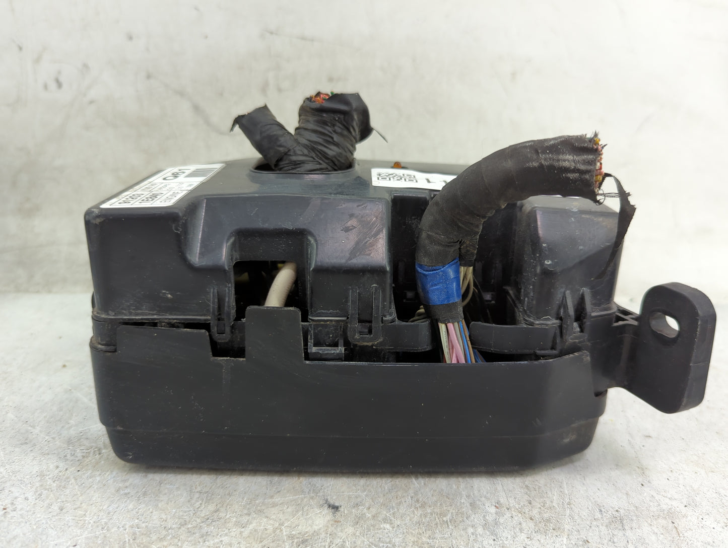 2006-2011 Hyundai Accent Fusebox Fuse Box Panel Relay Module P/N:91203-1E840 Fits Fits 2006 2007 2008 2009 2010 2011 OEM Use