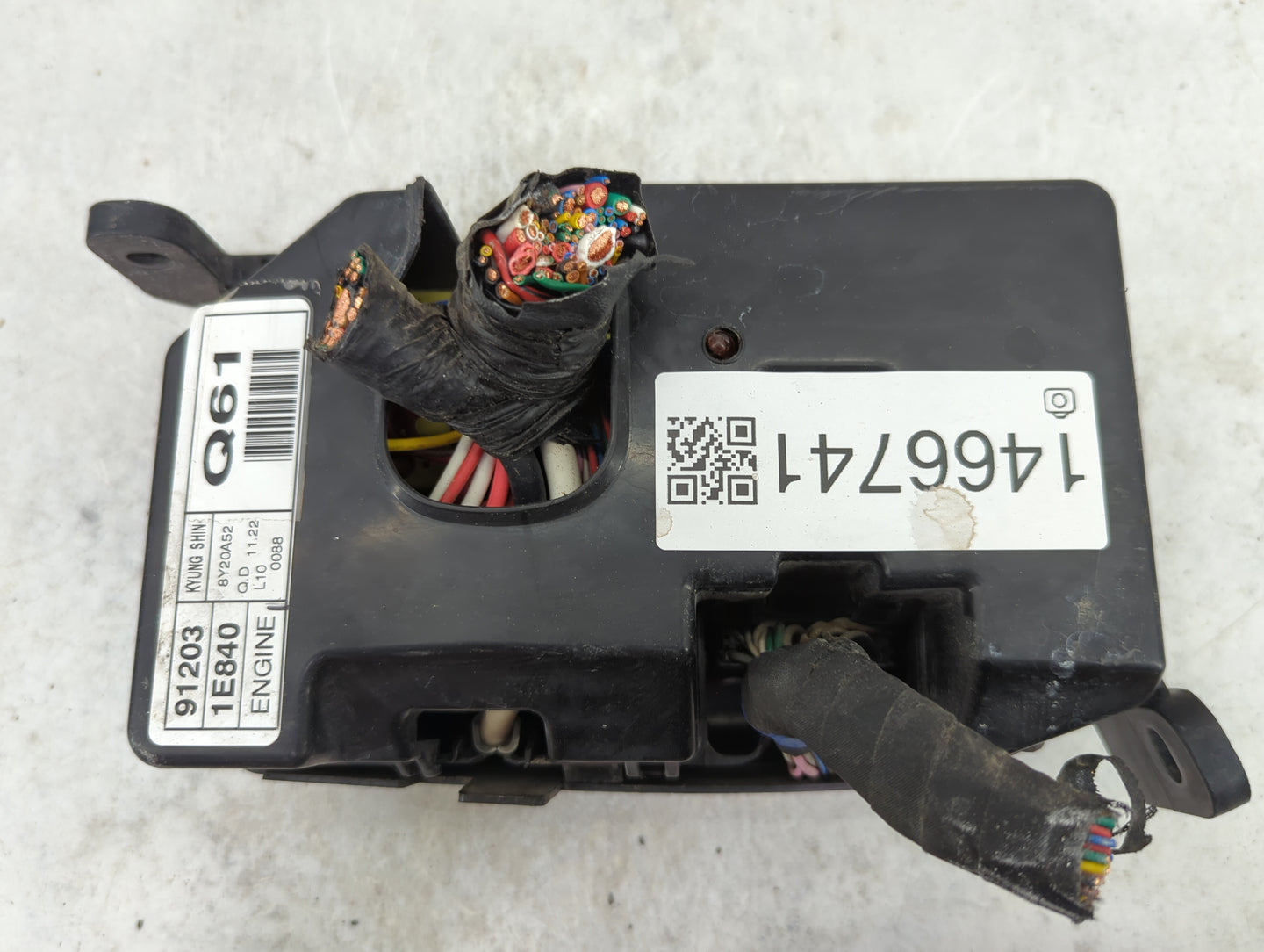 2006-2011 Hyundai Accent Fusebox Fuse Box Panel Relay Module P/N:91203-1E840 Fits Fits 2006 2007 2008 2009 2010 2011 OEM Use