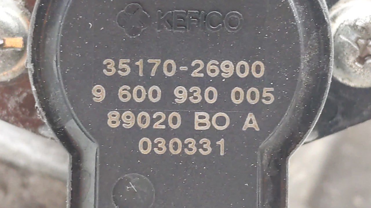 2006-2011 Hyundai Accent Throttle Body P/N:35170-26900 35100-26860 Fits Fits 2006 2007 2008 2009 2010 2011 OEM Used Auto Par