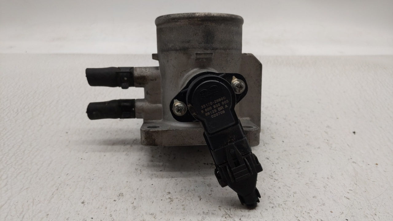 2006-2011 Hyundai Accent Throttle Body P/N:35170-26900 35100-26860 Fits Fits 2006 2007 2008 2009 2010 2011 OEM Used Auto Par