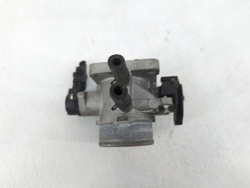 2006-2011 Hyundai Accent Throttle Body P/N:35100-26860 35170-26900 Fits Fits 2006 2007 2008 2009 2010 2011 OEM Used Auto Parts