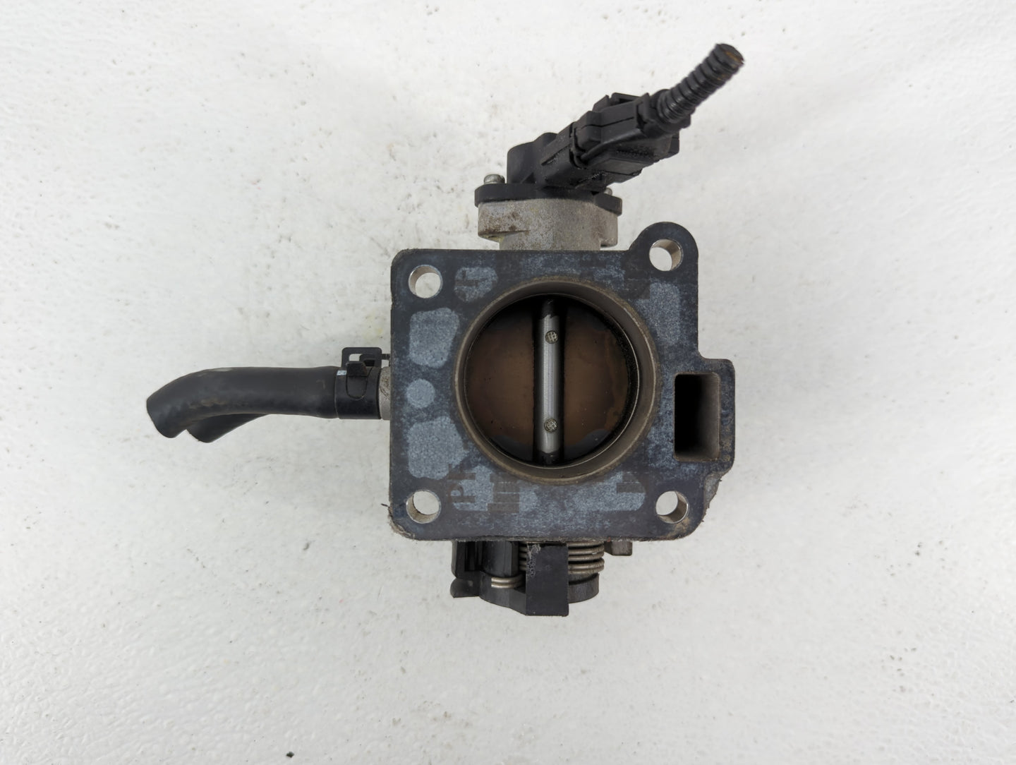 2006-2011 Hyundai Accent Throttle Body P/N:35170-29600 Fits Fits 2006 2007 2008 2009 2010 2011 OEM Used Auto Parts - Oemused