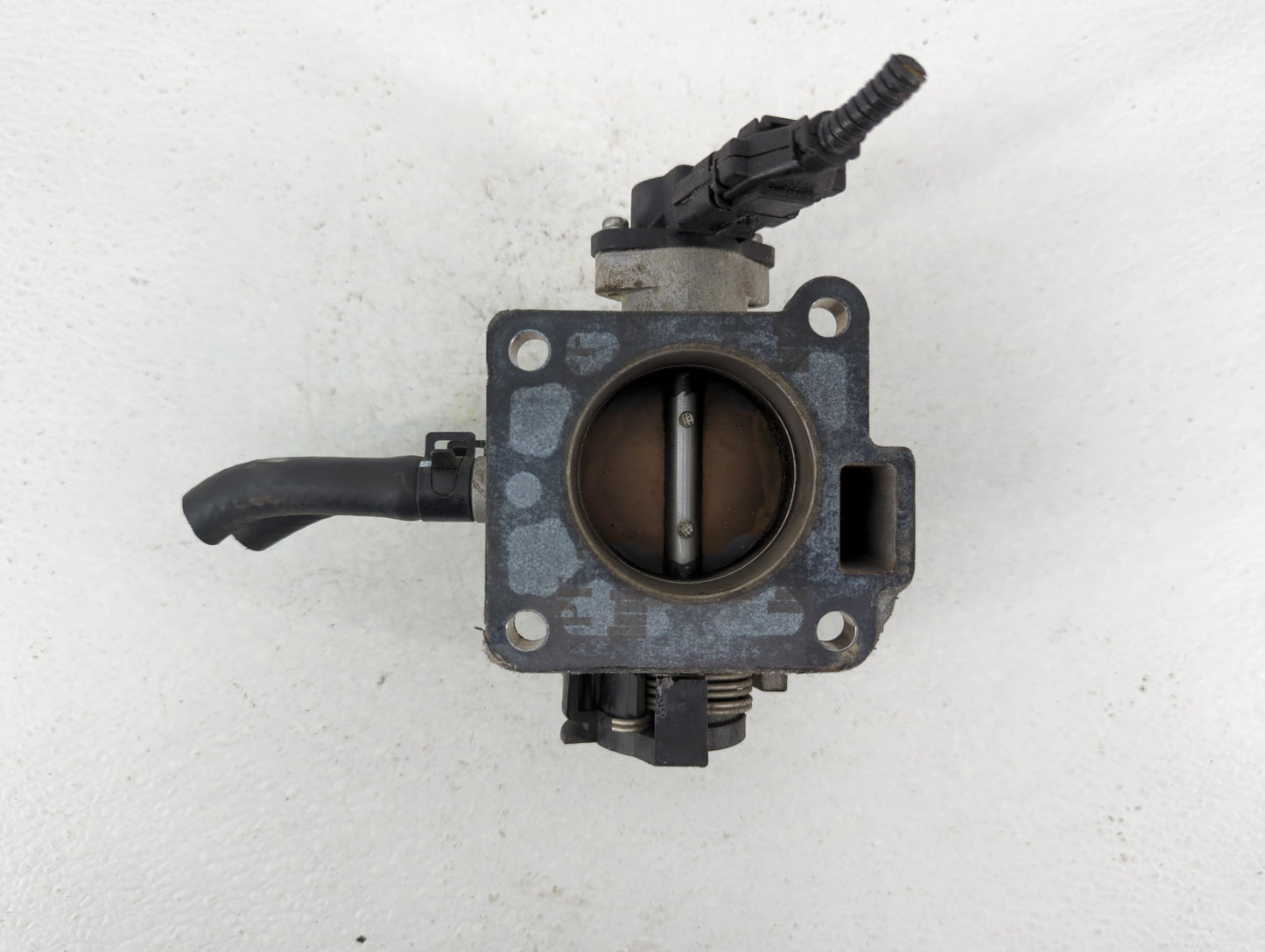 2006-2011 Hyundai Accent Throttle Body P/N:35170-29600 Fits Fits 2006 2007 2008 2009 2010 2011 OEM Used Auto Parts - Oemused