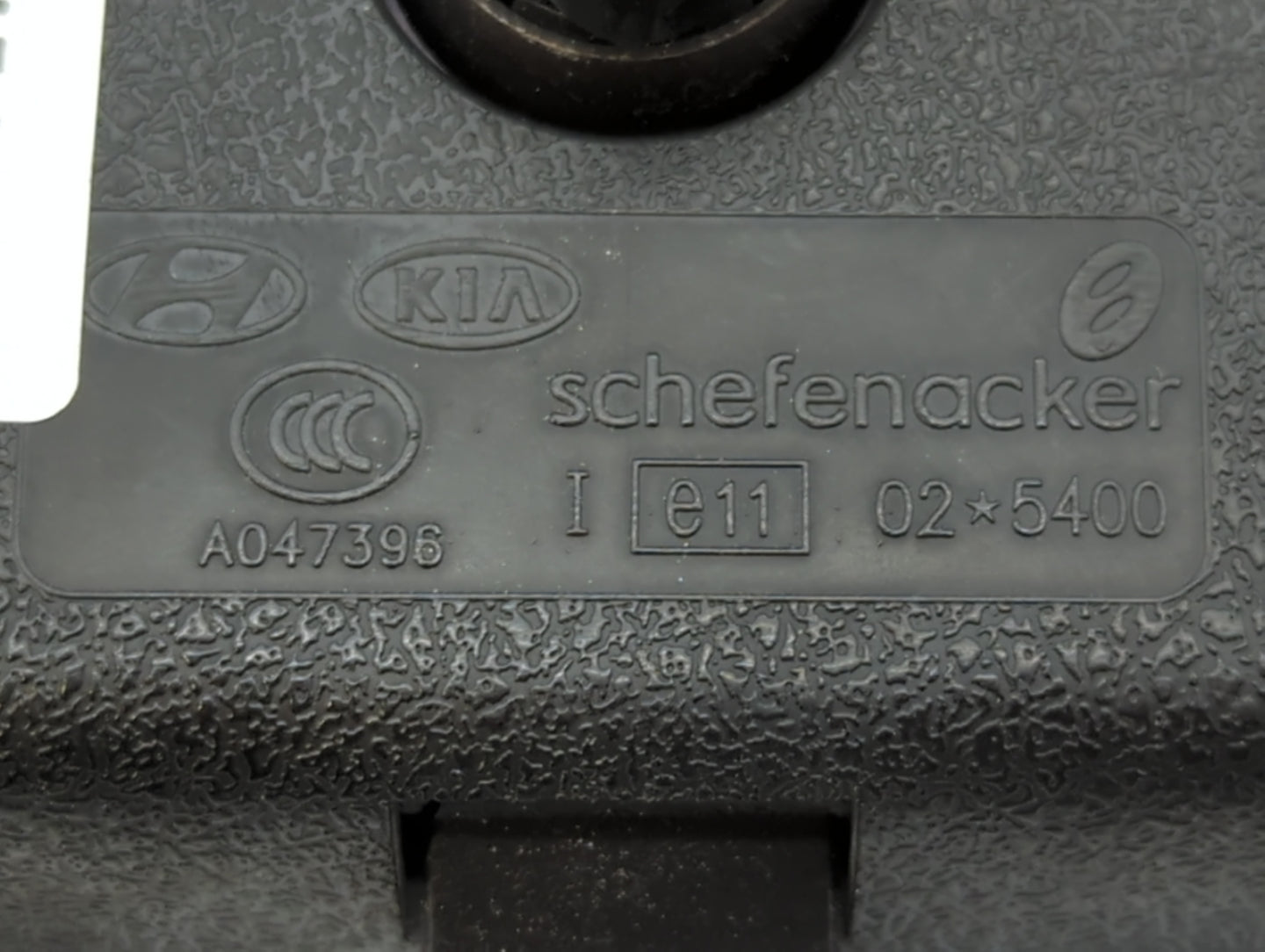 2005-2011 Hyundai Accent Interior Rear View Mirror Replacement OEM P/N:E11025400 Fits OEM Used Auto Parts - Oemusedautoparts