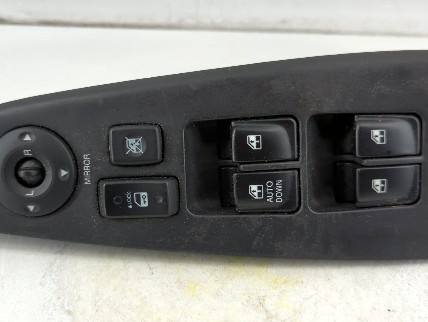 2007-2010 Hyundai Elantra Master Power Window Switch Replacement Driver Side Left P/N:367492-1200 Fits Fits 2007 2008 2009 2