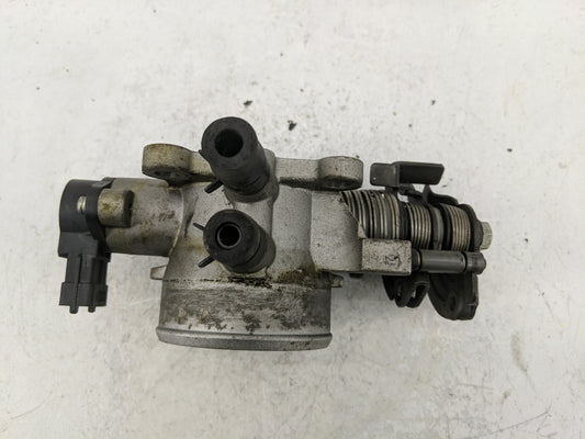 2007-2012 Hyundai Elantra Throttle Body P/N:35100-23950 Fits Fits 2007 2008 2009 2010 2011 2012 OEM Used Auto Parts