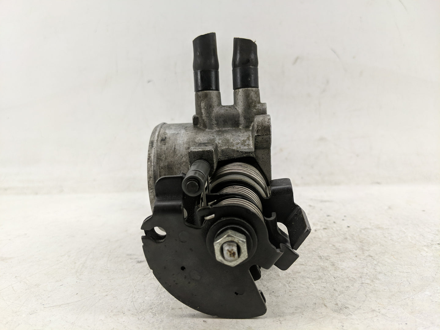 2007-2012 Hyundai Elantra Throttle Body P/N:35100-23950 Fits Fits 2007 2008 2009 2010 2011 2012 OEM Used Auto Parts - Oemuse