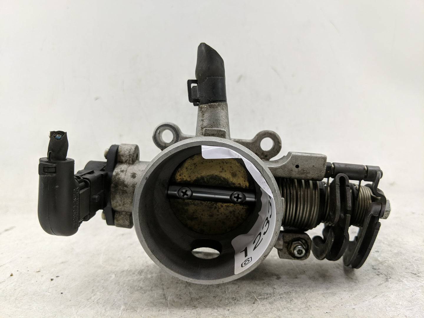 2007-2012 Hyundai Elantra Throttle Body P/N:35100-23950 Fits Fits 2007 2008 2009 2010 2011 2012 OEM Used Auto Parts - Oemuse