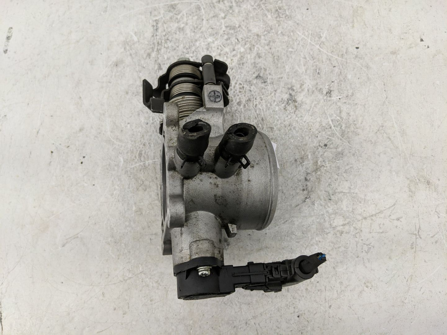 2007-2012 Hyundai Elantra Throttle Body P/N:35100-23950 Fits Fits 2007 2008 2009 2010 2011 2012 OEM Used Auto Parts - Oemuse