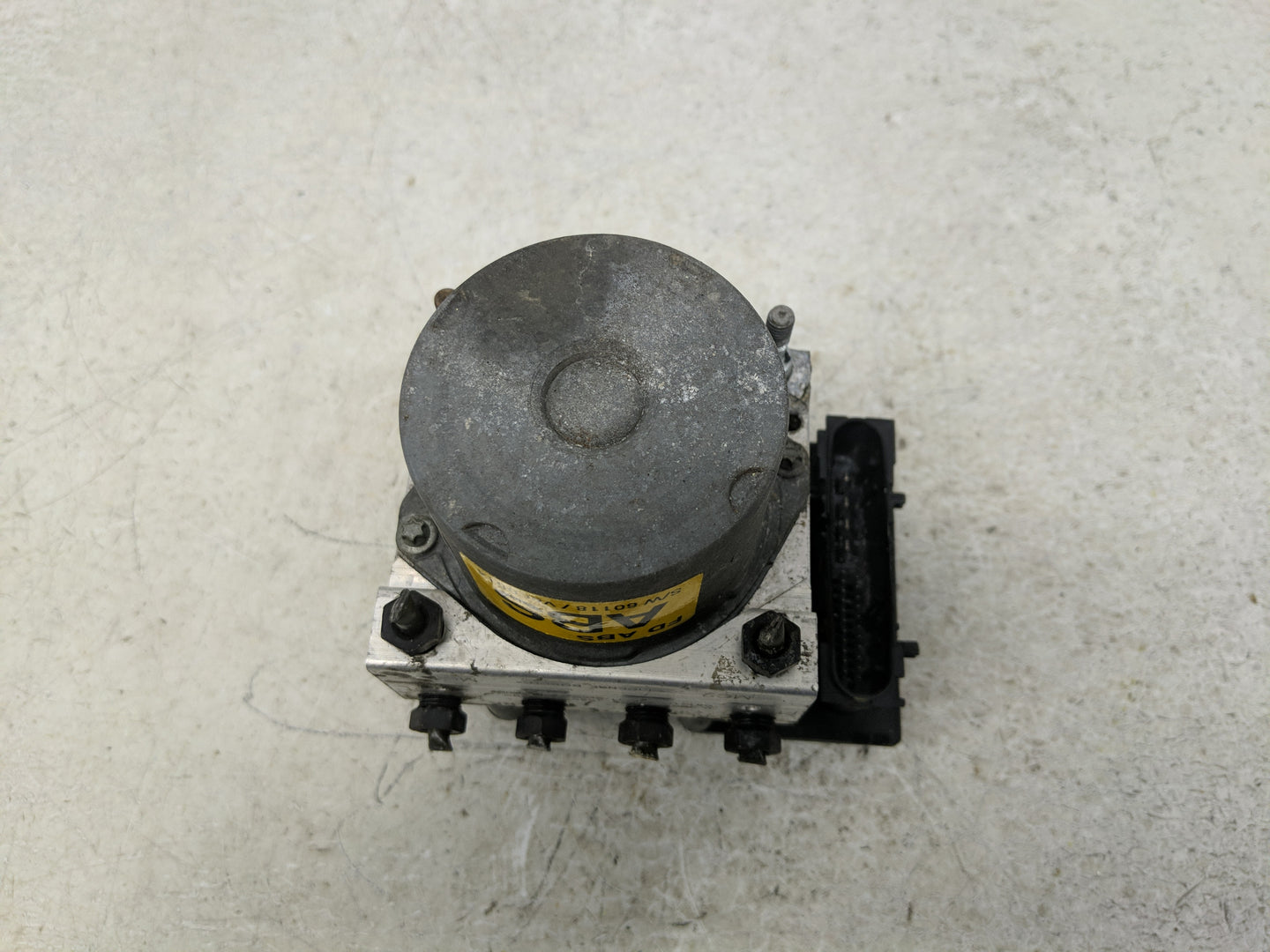 2009-2011 Hyundai Elantra ABS Pump Control Module Replacement P/N:89021 B8054 0 265 800 639 Fits Fits 2009 2010 2011 OEM Use