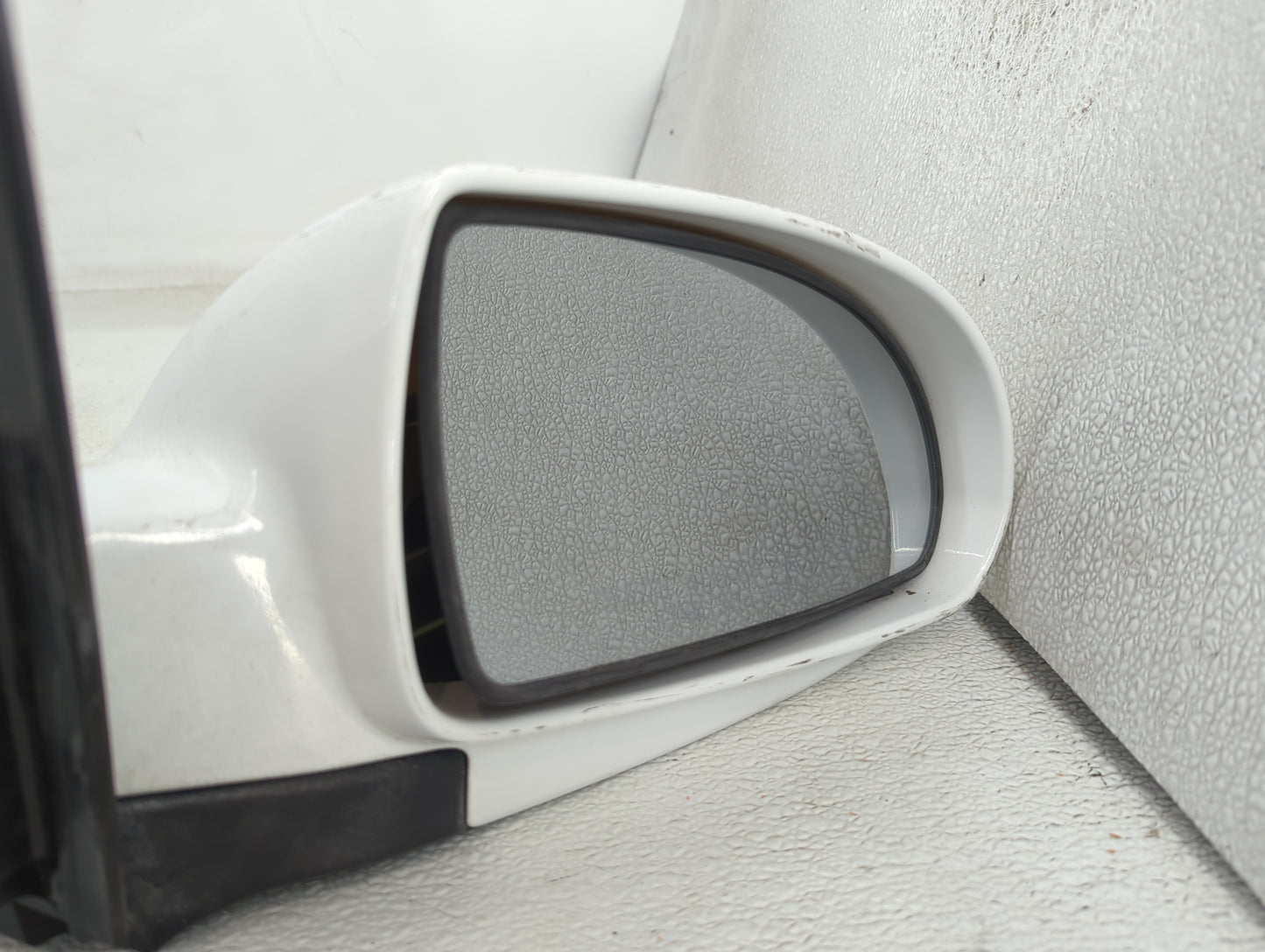 2007-2010 Hyundai Elantra Passenger Side View Mirror - Right Door Mirror OEM Used - Oemusedautoparts1.com