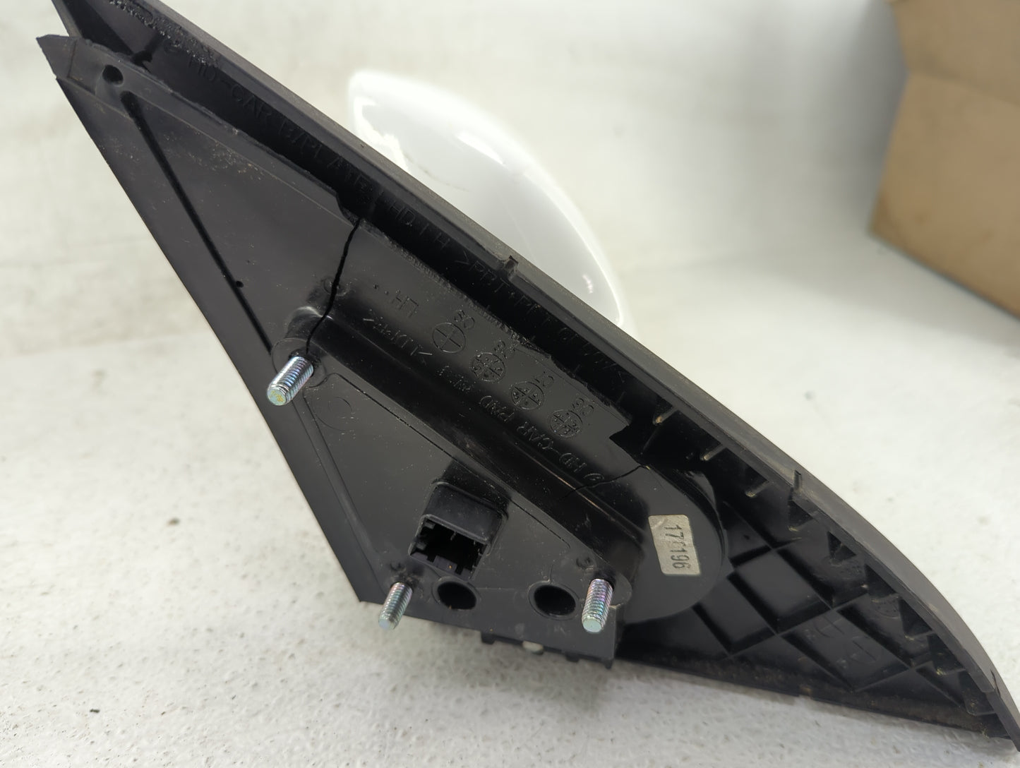 2007-2010 Hyundai Elantra Driver Side View Mirror - Left Door Mirror OEM Used - Oemusedautoparts1.com
