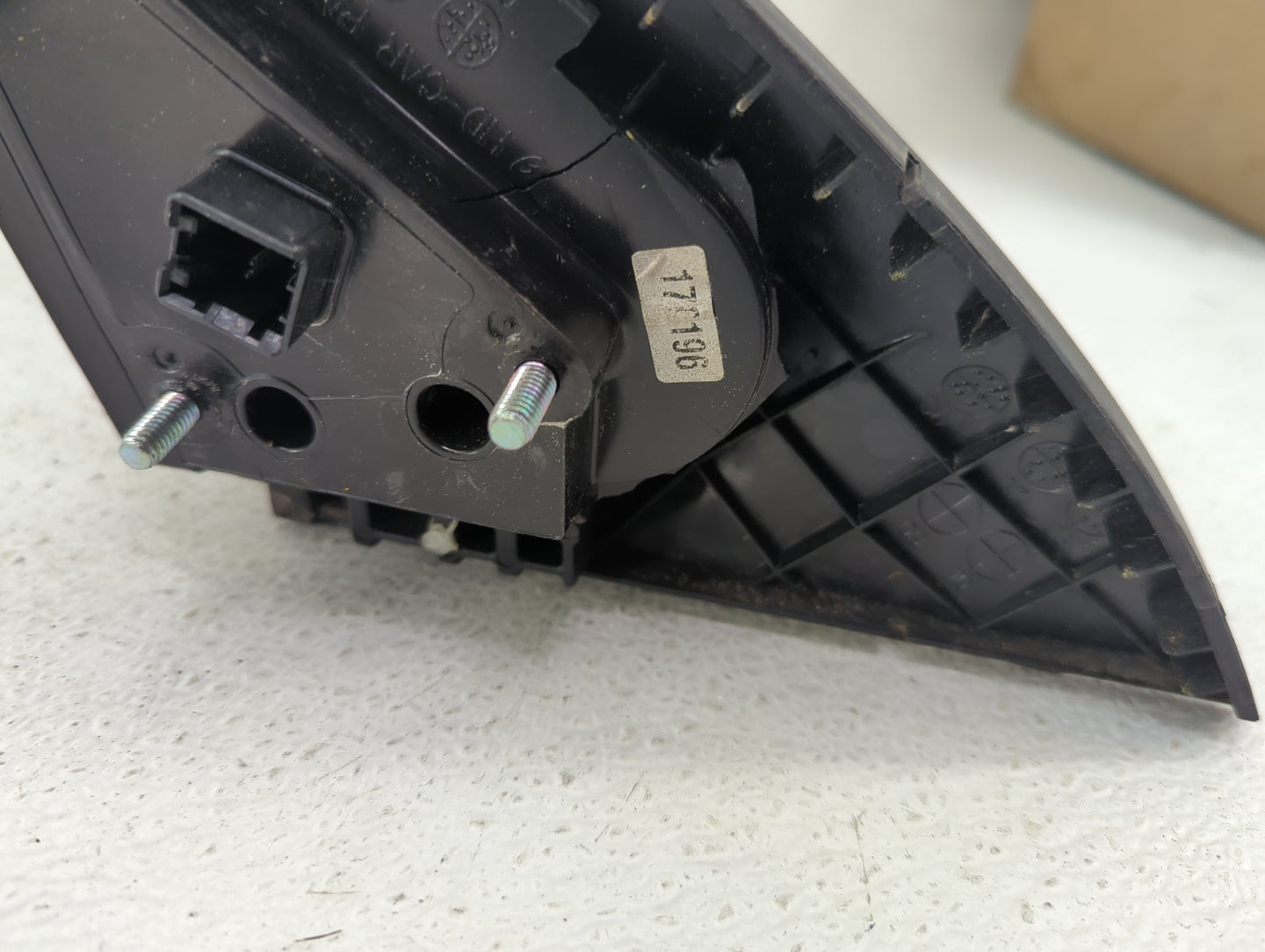 2007-2010 Hyundai Elantra Driver Side View Mirror - Left Door Mirror OEM Used - Oemusedautoparts1.com