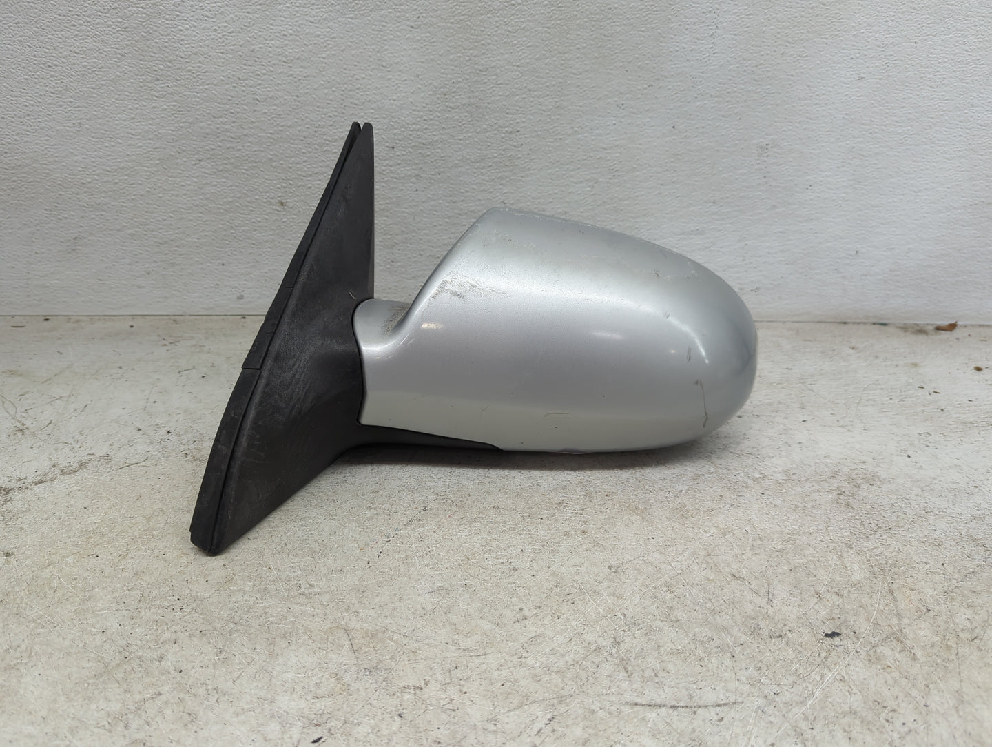 2009-2012 Hyundai Elantra Driver Side View Mirror - Left Door Mirror OEM Used - Oemusedautoparts1.com