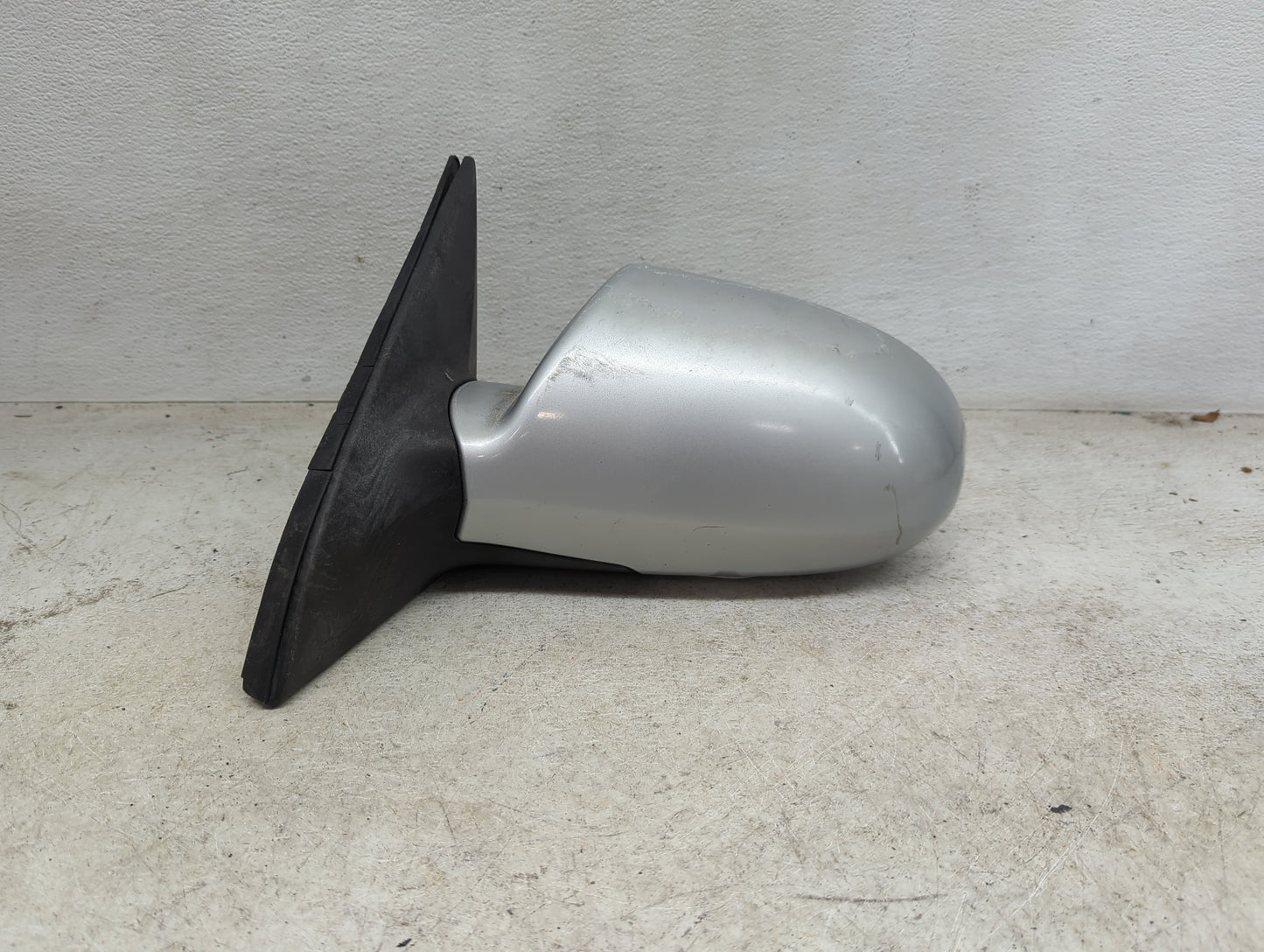 2009-2012 Hyundai Elantra Driver Side View Mirror - Left Door Mirror OEM Used - Oemusedautoparts1.com