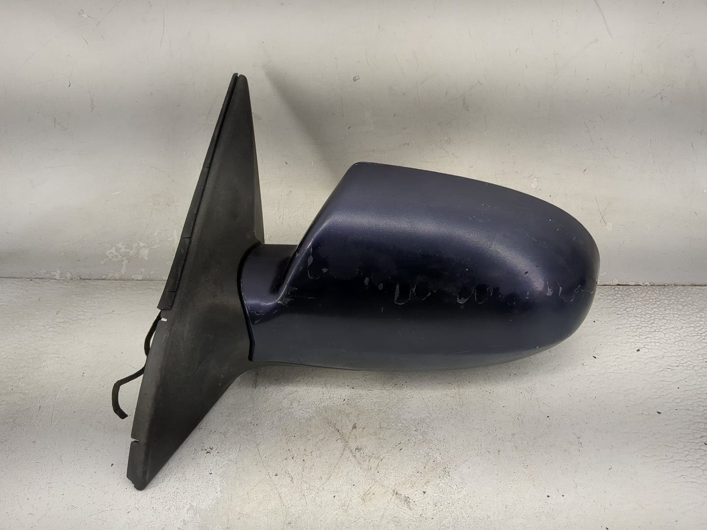 2007-2010 Hyundai Elantra Driver Side View Mirror - Left Door Mirror OEM Used - Oemusedautoparts1.com
