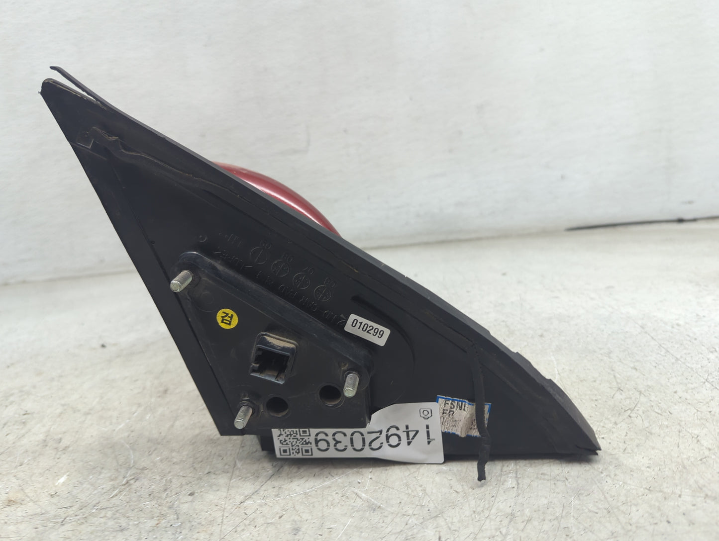 2007-2010 Hyundai Elantra Driver Side View Mirror - Left Door Mirror OEM Used - Oemusedautoparts1.com