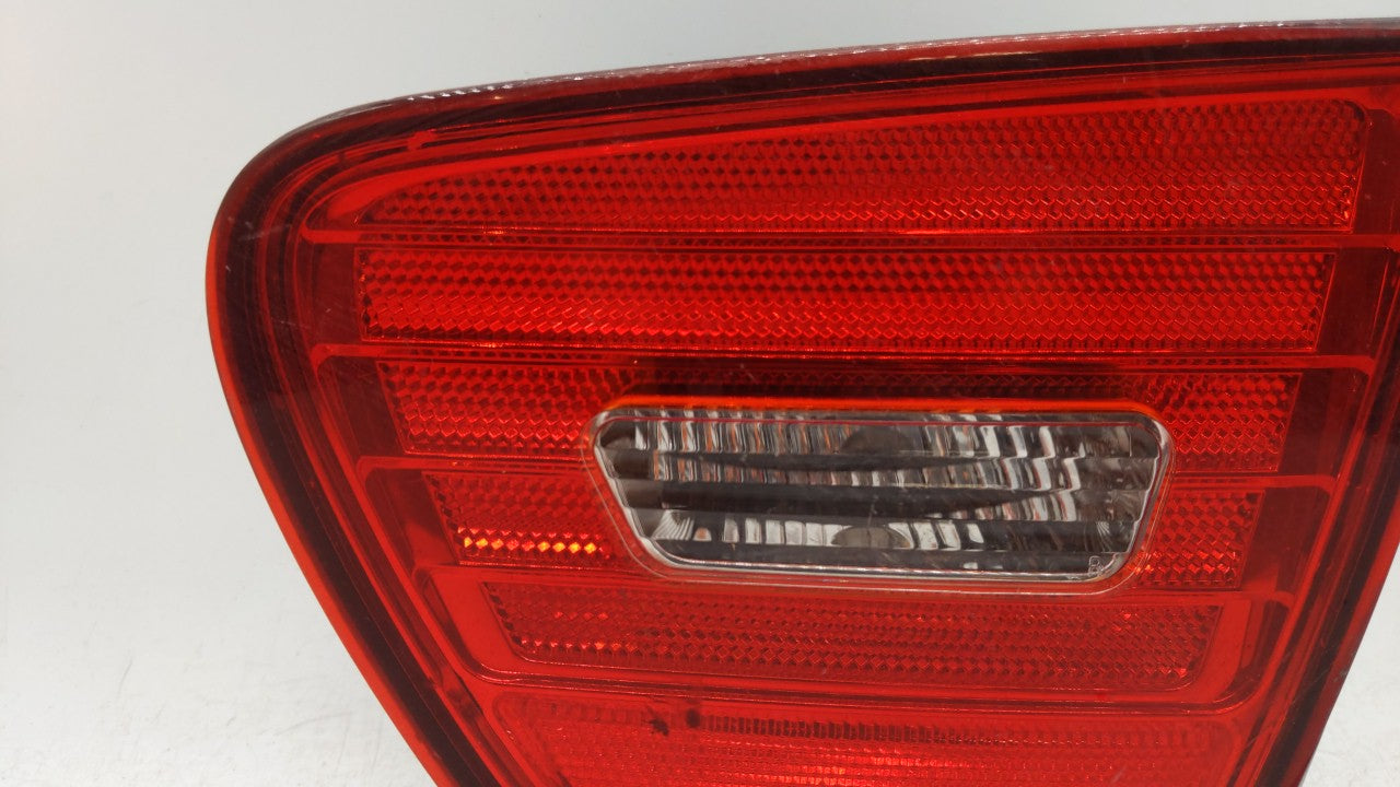 2007-2010 Hyundai Elantra Tail Light Assembly Passenger Right OEM P/N:92404-2H00 Fits Fits 2007 2008 2009 2010 OEM Used Auto