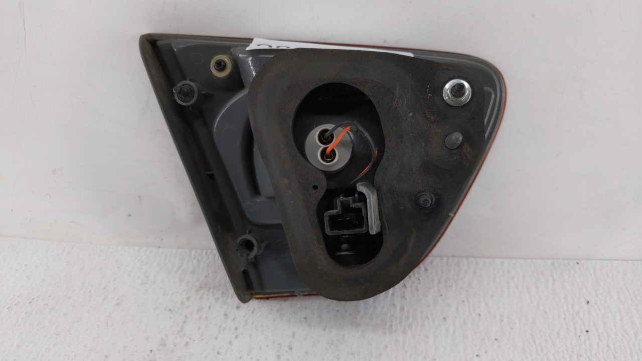 2007-2010 Hyundai Elantra Tail Light Assembly Passenger Right OEM P/N:92404-2H00 Fits Fits 2007 2008 2009 2010 OEM Used Auto