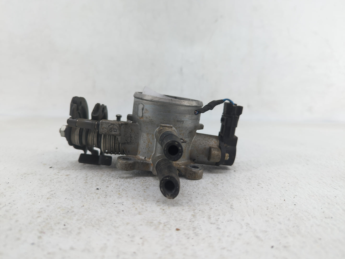 2007-2012 Hyundai Elantra Throttle Body P/N:35170-26910 55100-23950, 35100-23950 Fits Fits 2007 2008 2009 2010 2011 2012 OEM