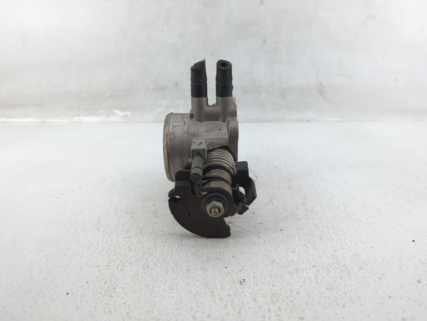 2007-2012 Hyundai Elantra Throttle Body P/N:35100-23950 Fits Fits 2007 2008 2009 2010 2011 2012 OEM Used Auto Parts - Oemuse