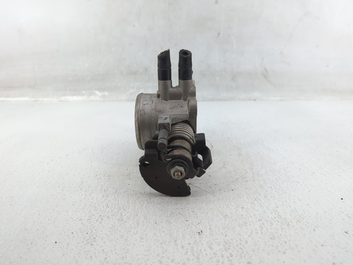2007-2012 Hyundai Elantra Throttle Body P/N:35100-23950 Fits Fits 2007 2008 2009 2010 2011 2012 OEM Used Auto Parts - Oemuse