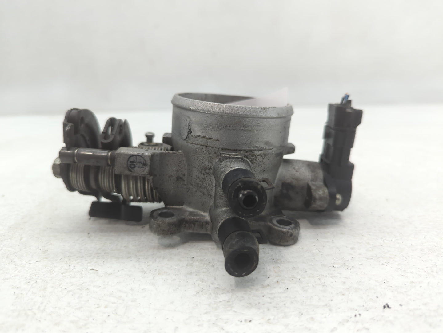 2007-2012 Hyundai Elantra Throttle Body P/N:35100-23950 Fits Fits 2007 2008 2009 2010 2011 2012 OEM Used Auto Parts - Oemuse