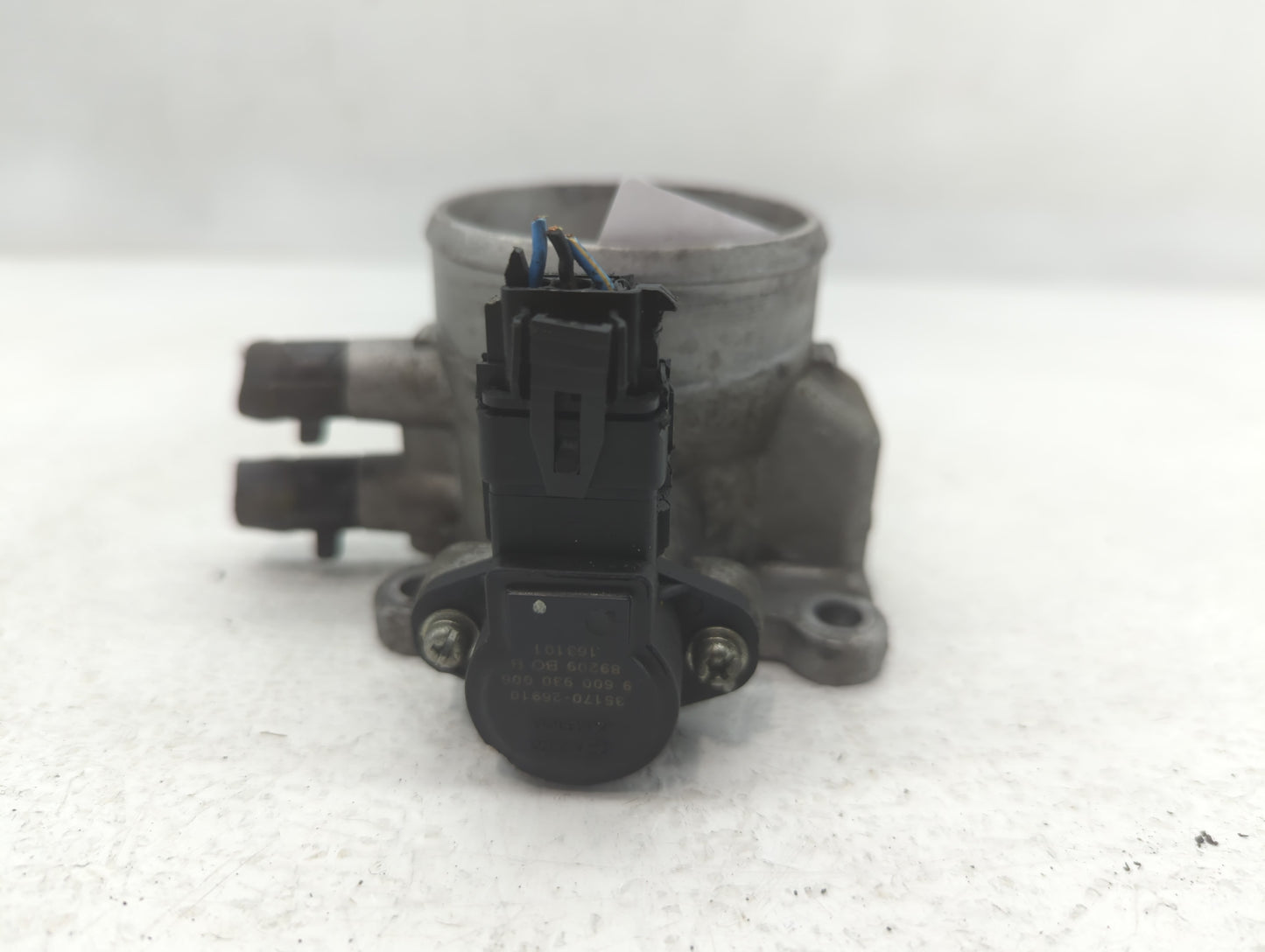 2007-2012 Hyundai Elantra Throttle Body P/N:35100-23950 Fits Fits 2007 2008 2009 2010 2011 2012 OEM Used Auto Parts - Oemuse