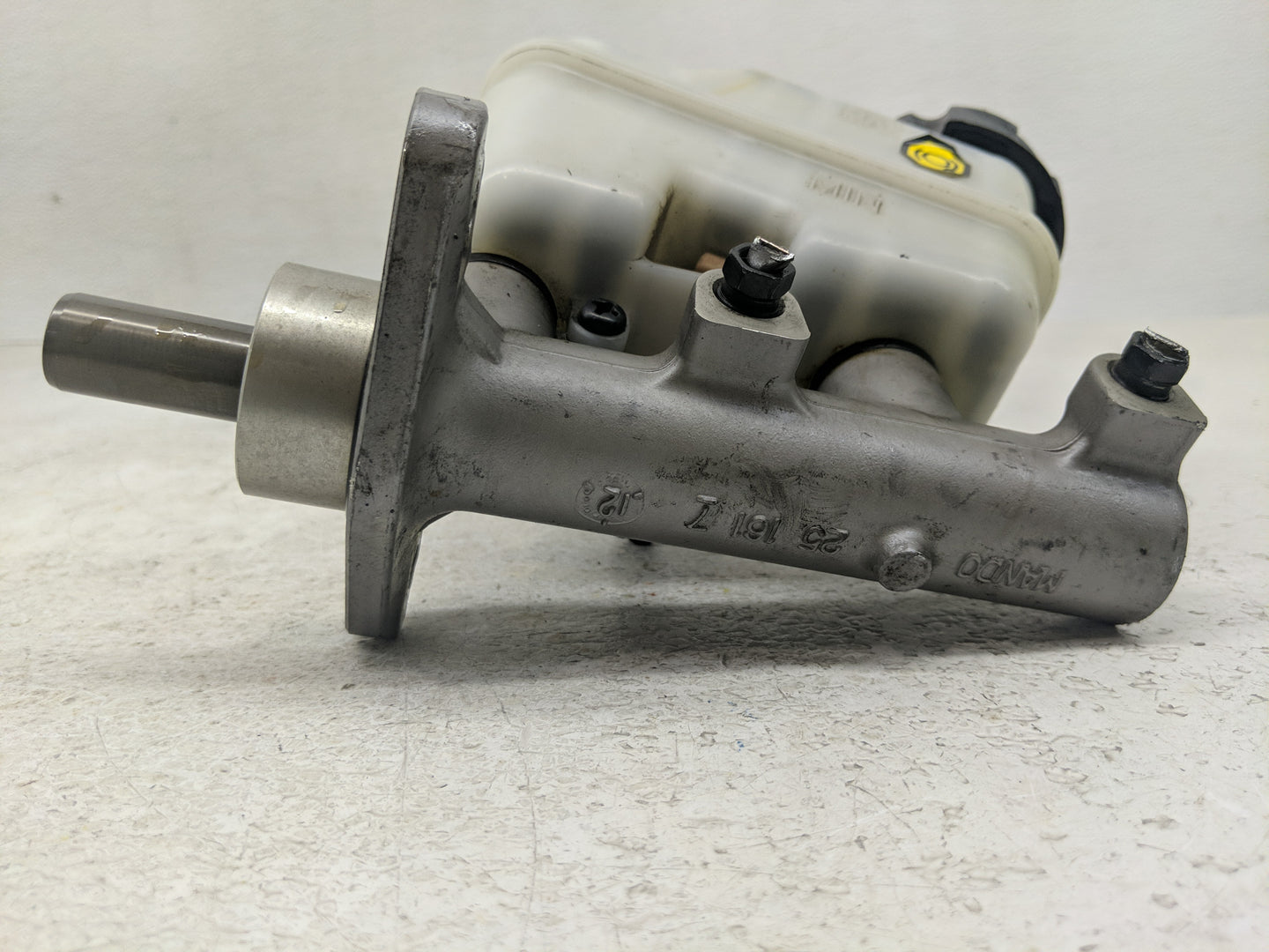 2009 Hyundai Equus Brake Master Cylinder - Oemusedautoparts1.com